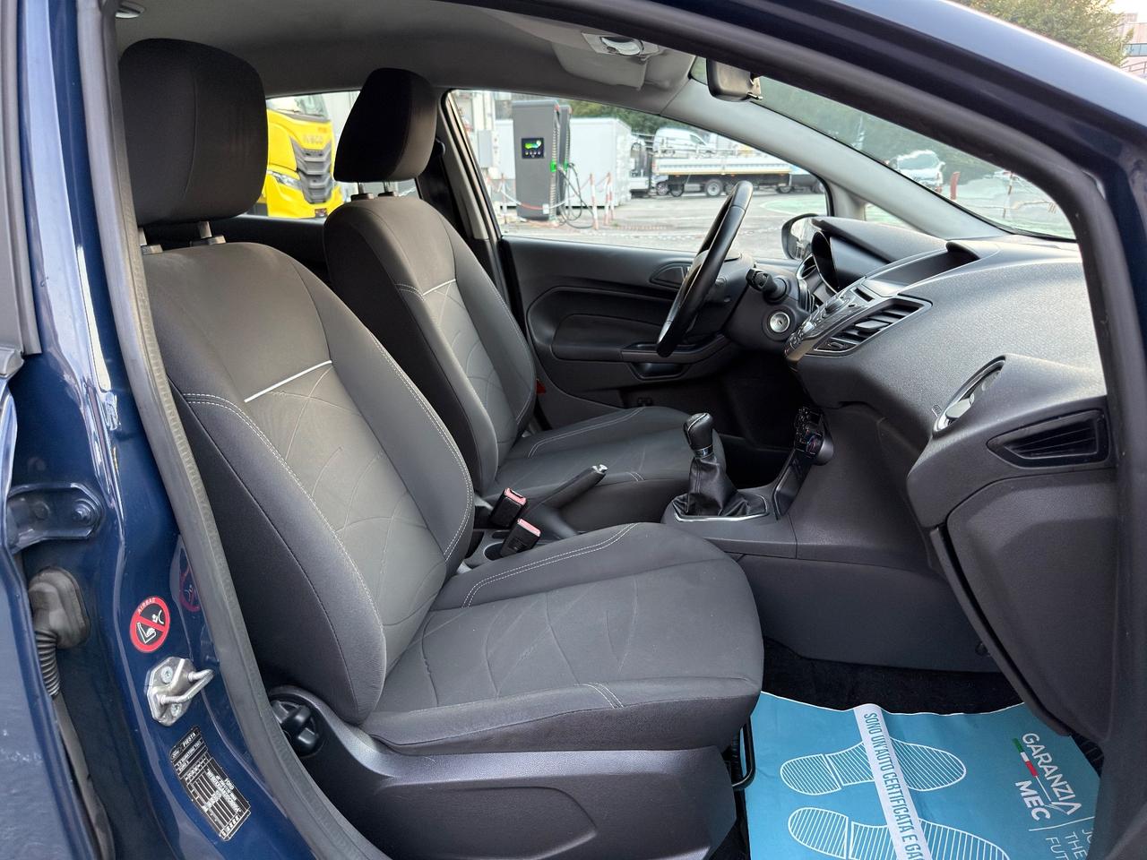 FORD FIESTA 1.5 TDCi 75CV 5 PORTE TITANIUM NEOPATENTATI