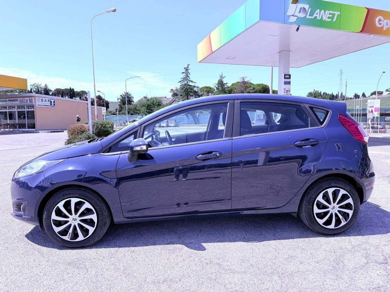 Ford Fiesta 1.4 5 porte Bz.- GPL Ok neopatentati