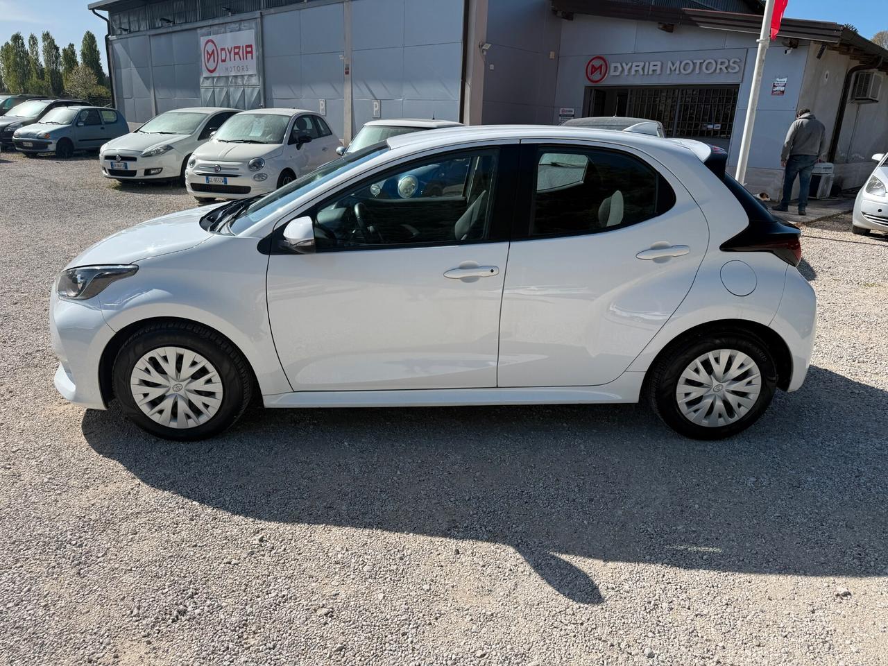 Toyota Yaris 1.5 92cv Hybrid Business N1