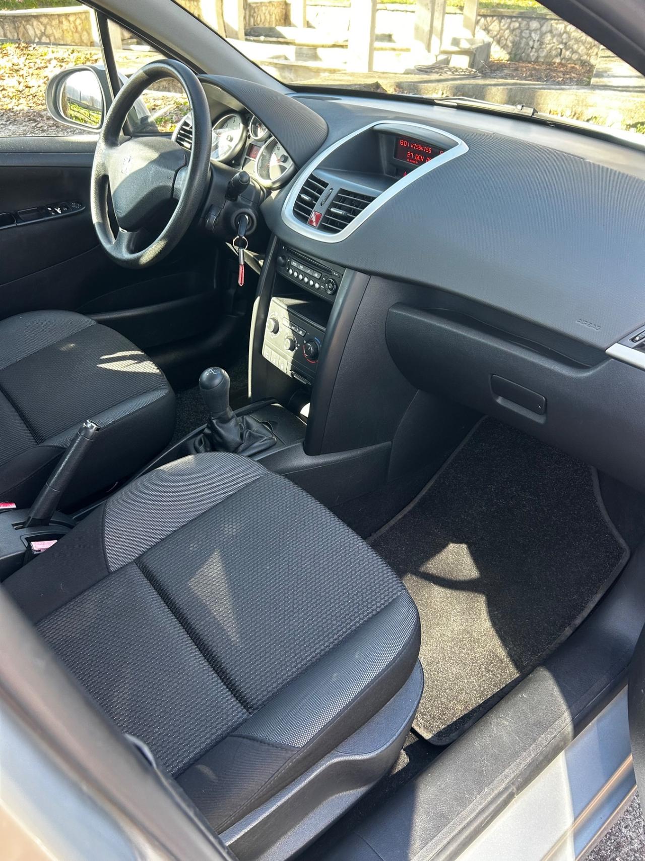 Peugeot 207 1.4 8V 75CV 5p. Energie Sport ECO GPL