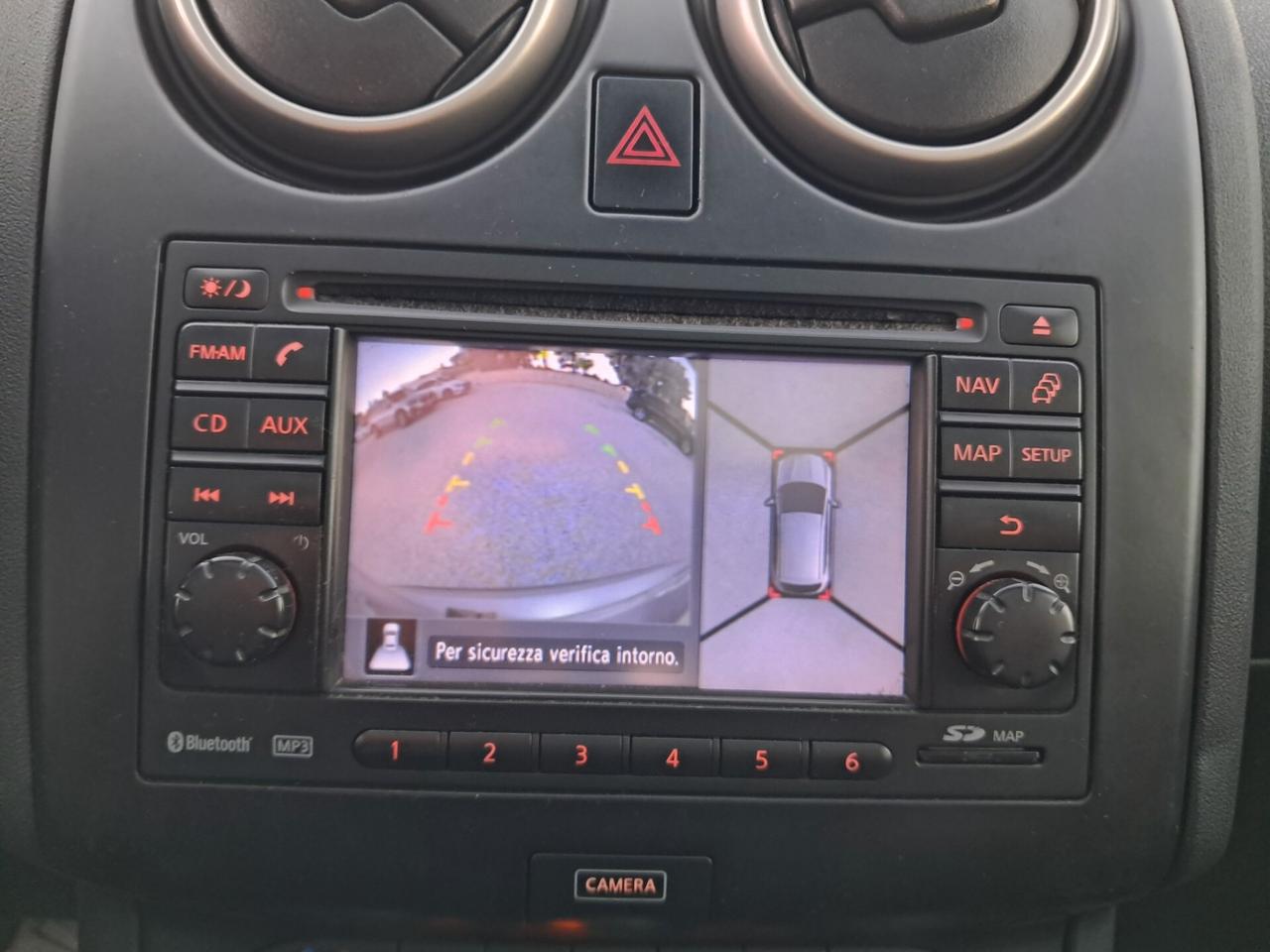 Nissan Qashqai TEKNA 1.6 GPL-TETTO*NAVI*TELECAMERA