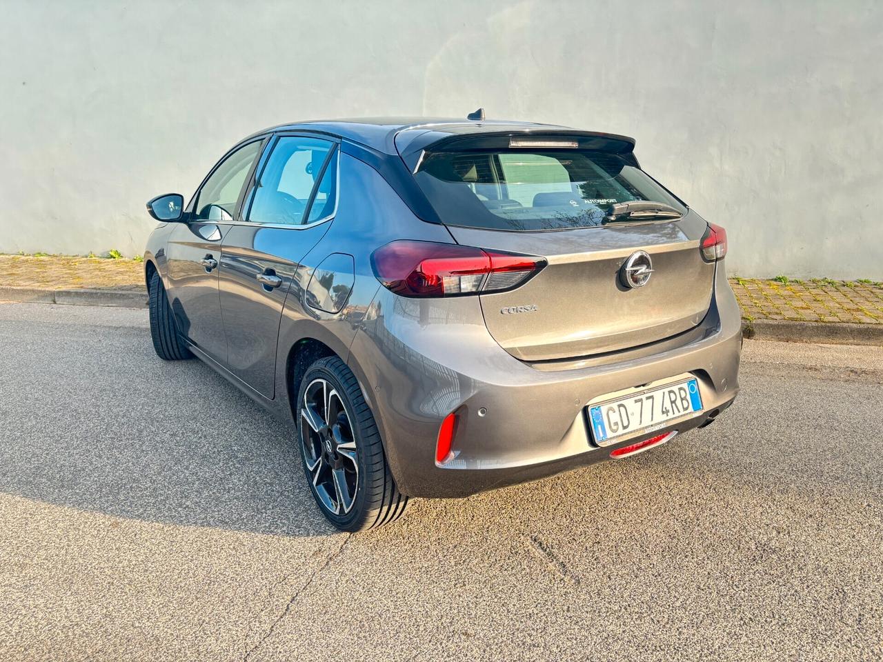Opel Corsa 1.2 Elegance