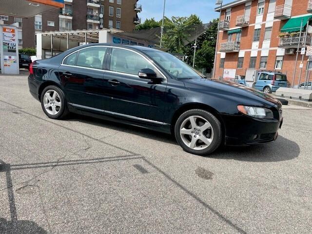 Volvo S80 2.4 D5 205 CV Summum