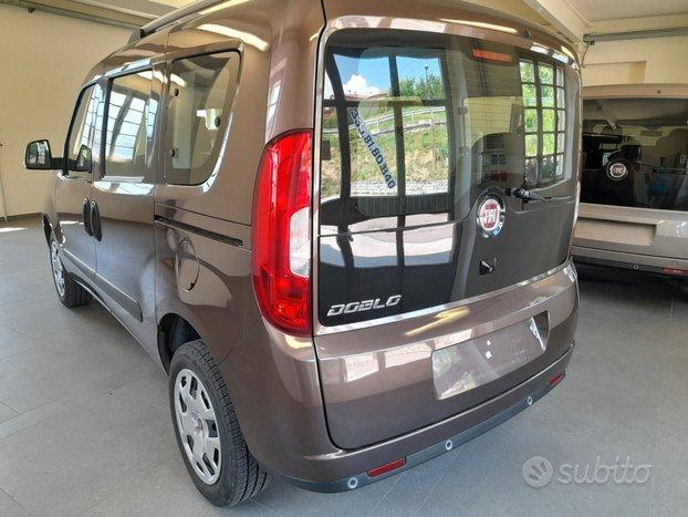 Fiat Doblò 1.4 T-Jet 16V Lounge 7 posti