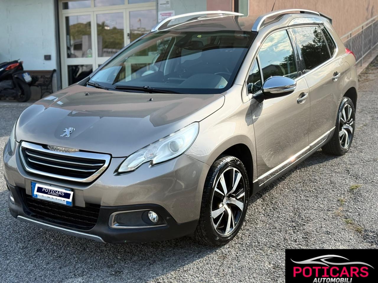 Peugeot 2008 BlueHDi 100 Allure