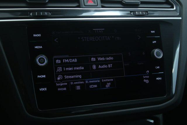 VOLKSWAGEN Tiguan 2.0 TDI 150 CV SCR DSG R-Line Fari Matrix/Black P.