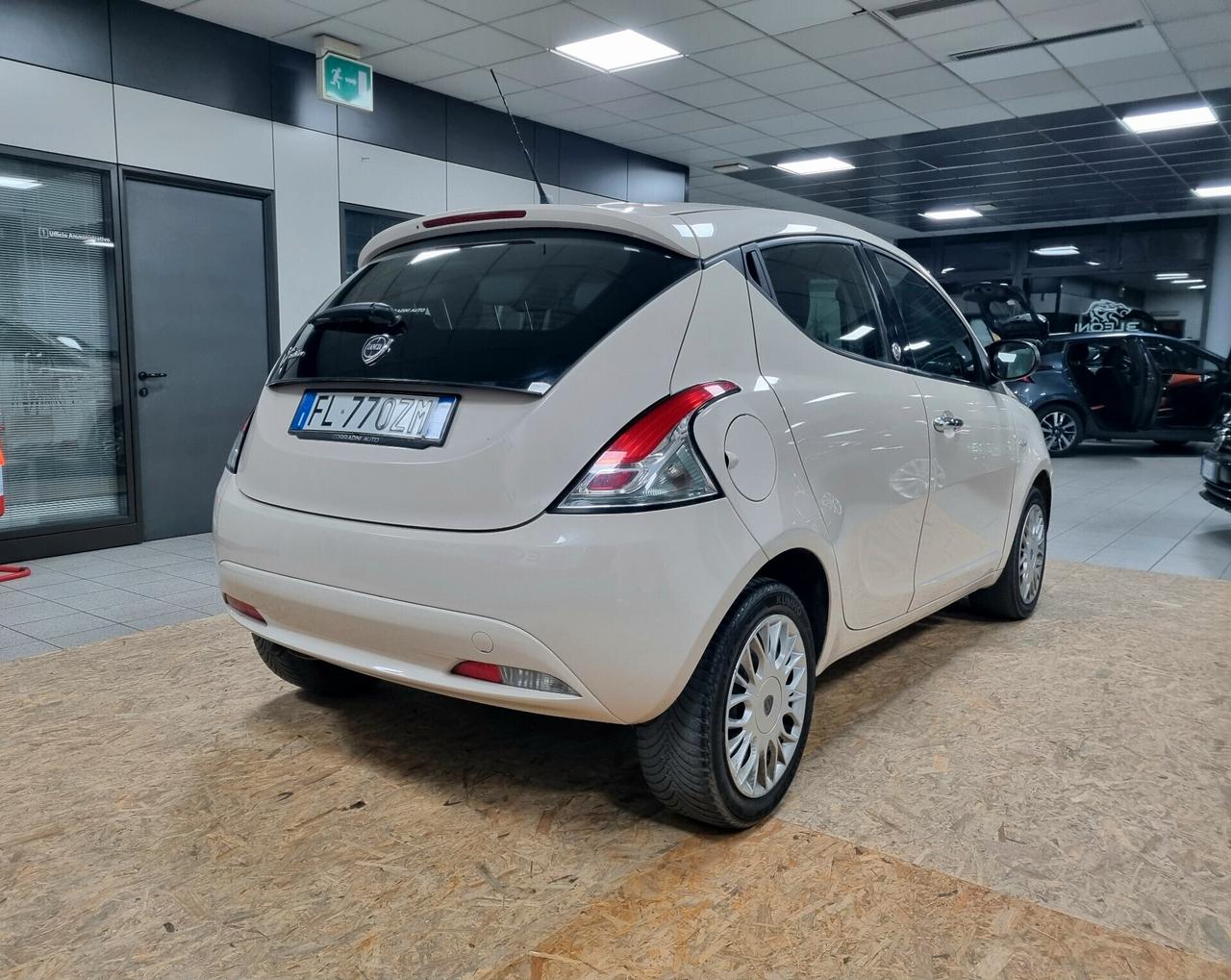 LANCIA YPSILON 1.2 BENZINA/GPL 69 CV 5p. Ecochic GOLD