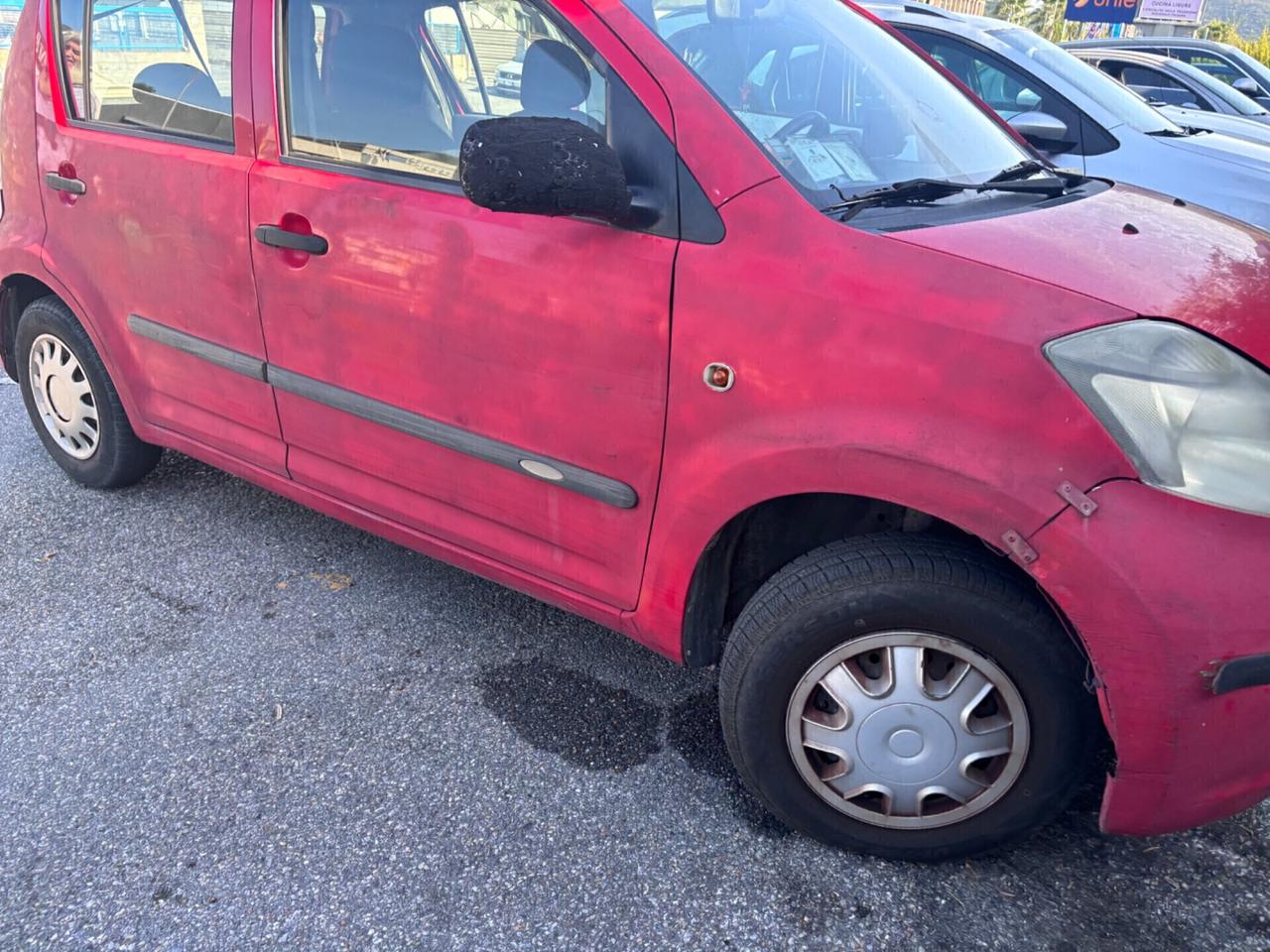 Daihatsu Sirion 1.0 Sho Green Powered perfetta di meccanica neopatentato