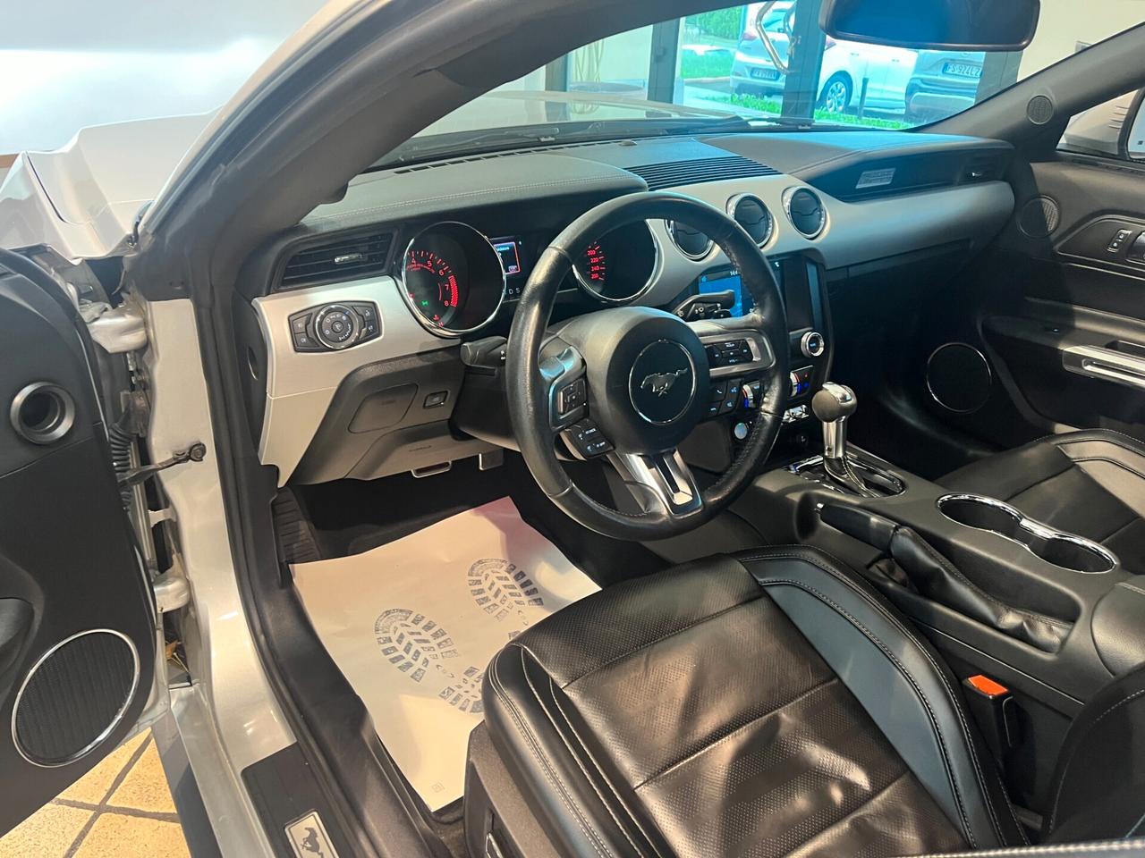 Ford Mustang Fastback 5.0 V8 TiVCT aut. GT