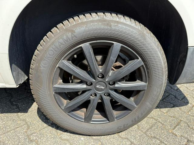 VOLKSWAGEN Transporter VW T5 2.0tdi 140cv 9Posti Euro6 Klima