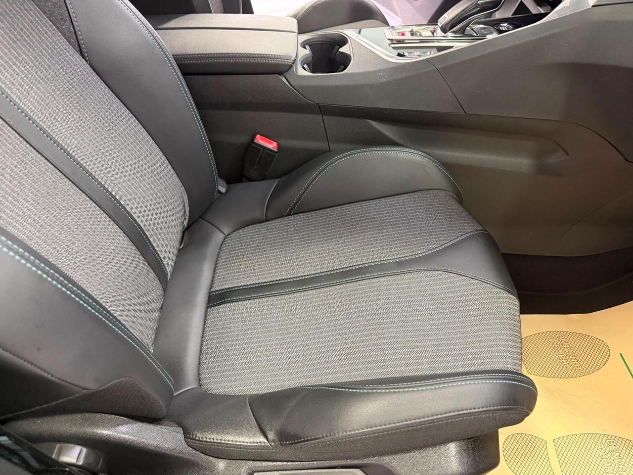 Peugeot 3008 BlueHDi 130 S&S EAT8 Allure Pack-GARANTITA-2022