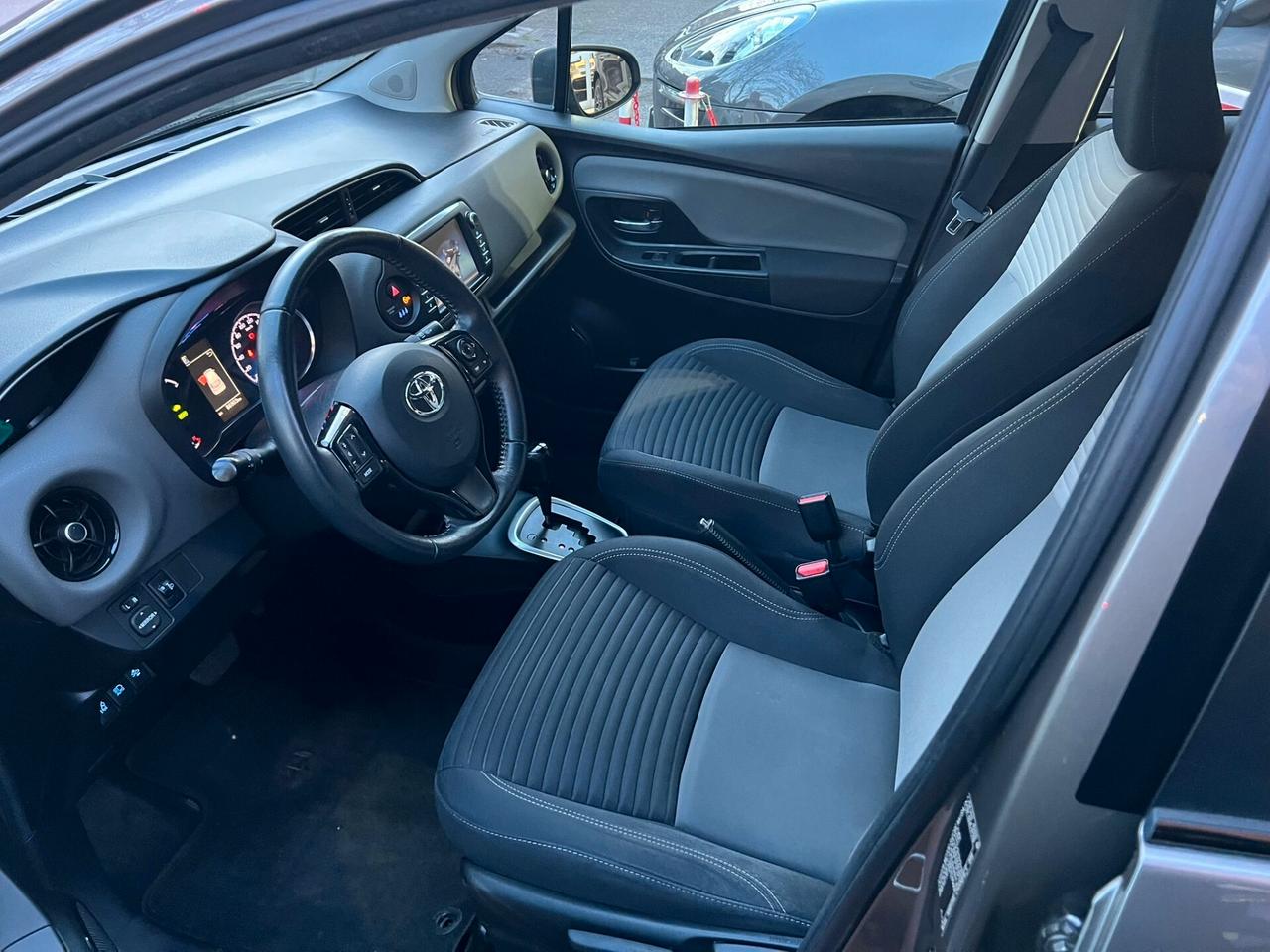 Toyota Yaris 1.5 Hybrid 5 porte Active