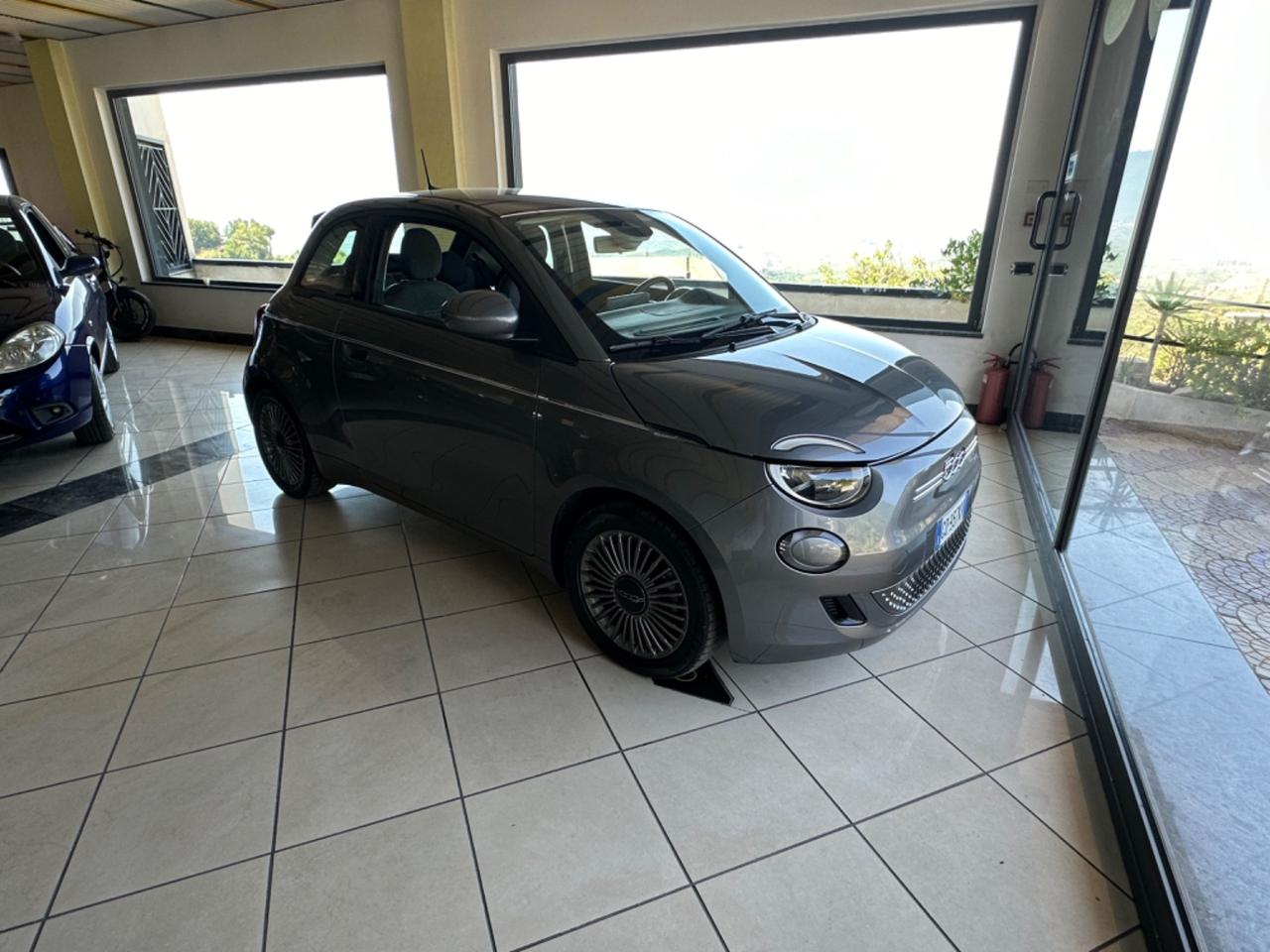 Fiat 500 Icon Berlina 42 kWh