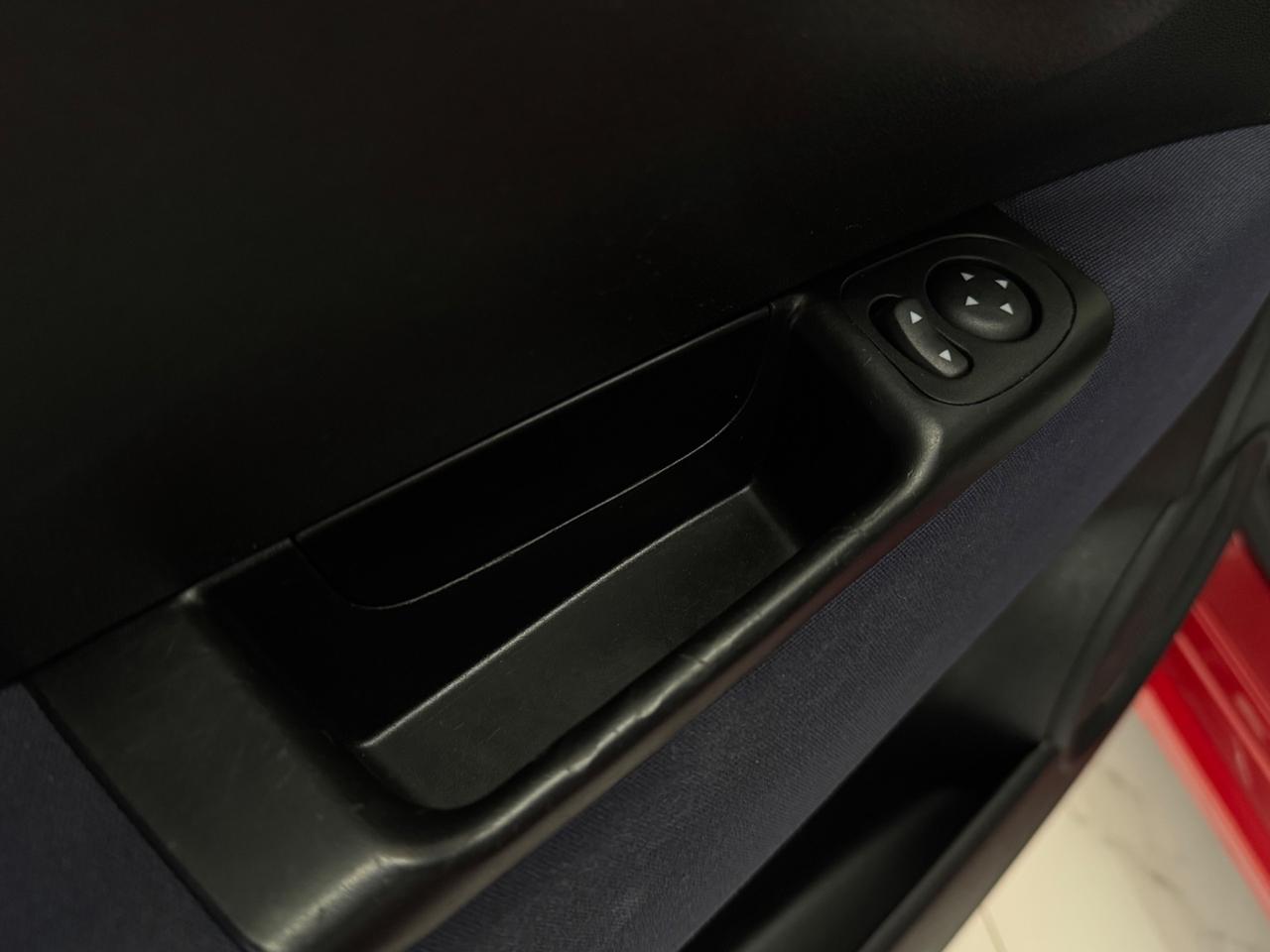 Fiat 500 1.0 Hybrid Red Full Optional