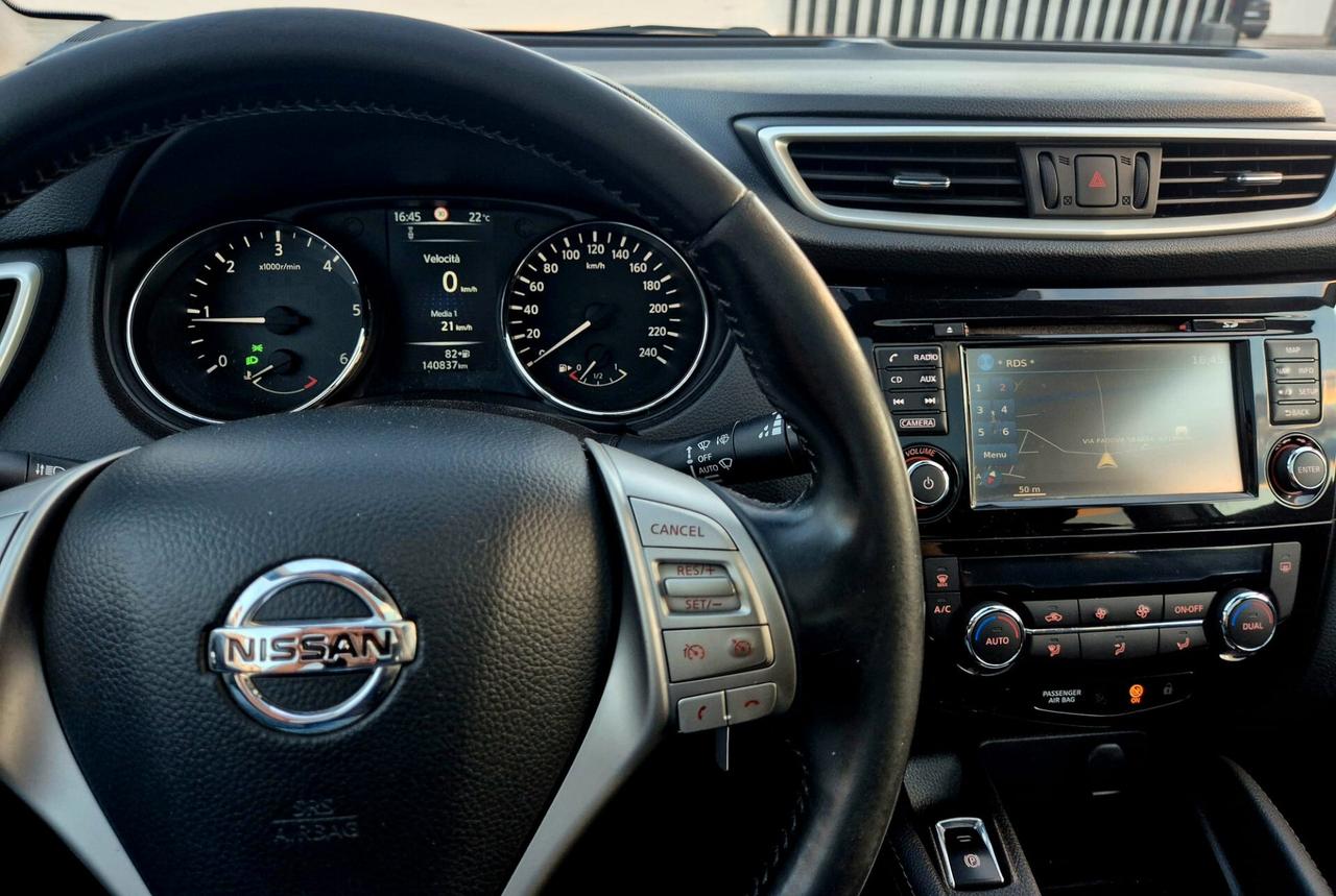 Nissan Qashqai 1.5 dCi Tekna Tetto panoramico 4 telecamere 360°