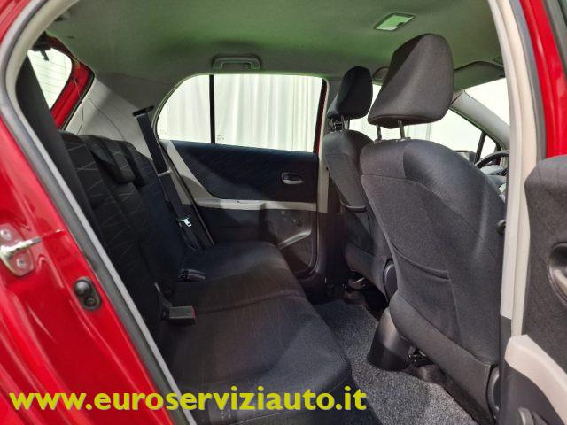 TOYOTA Yaris 1.3 5 porte Sol