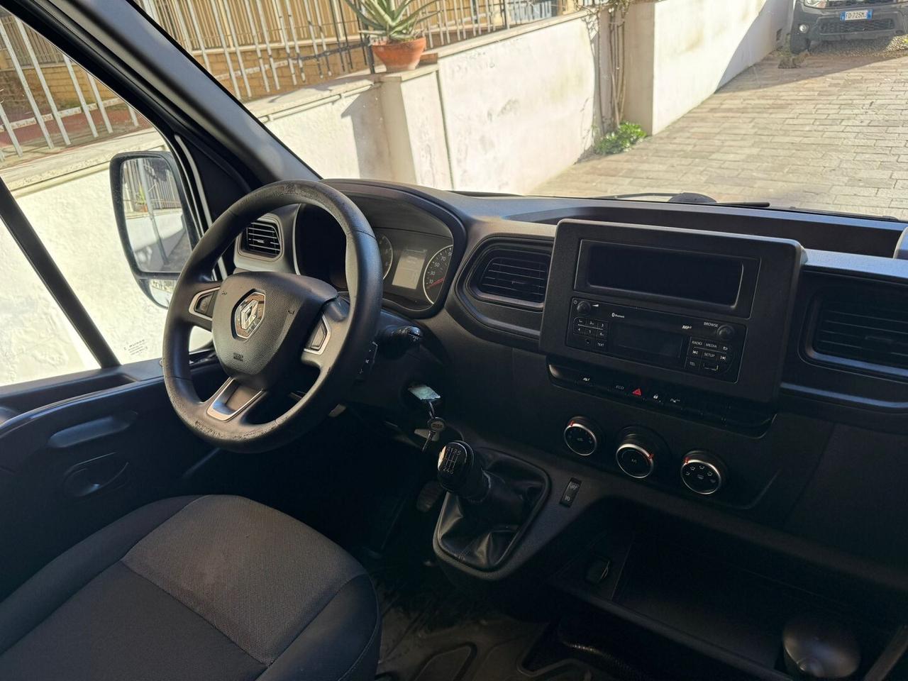 RENAULT Master T35 2.3 dCi 135CV PM-TM