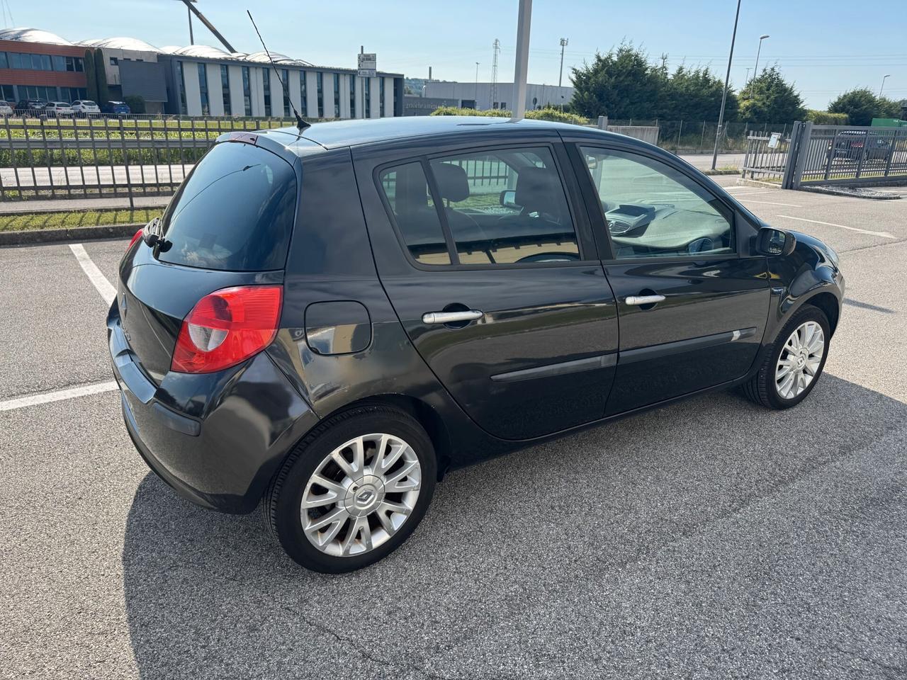 Renault Clio Le Iene 1.2 Benzina 16V 75CV 5p. Man.