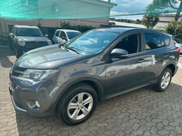 Toyota RAV 4 RAV4 2.0 D-4D 2WD*EURO5*NAVI*CERCHI