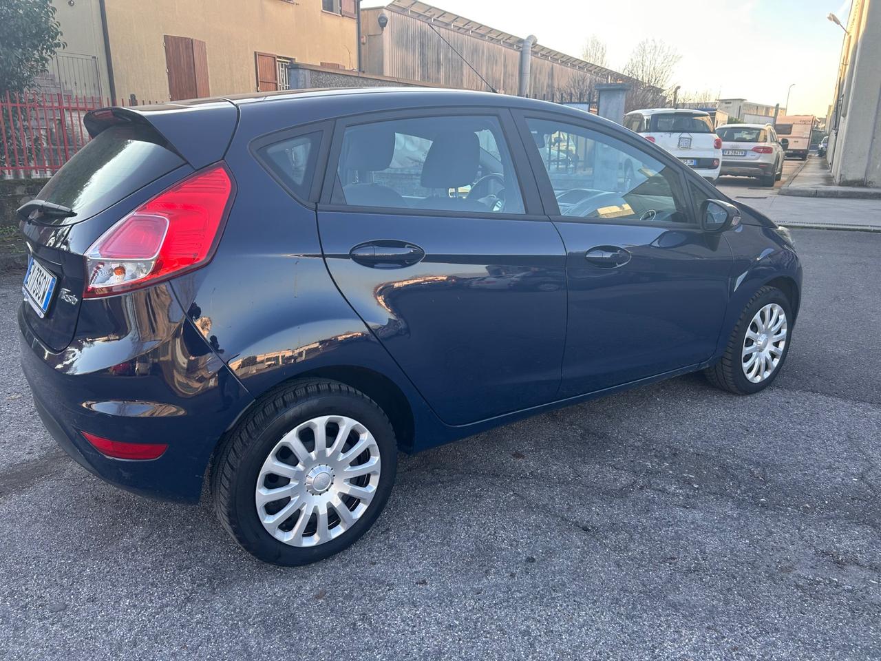 Ford Fiesta 1400 GPL FINO 2035 neopatentati