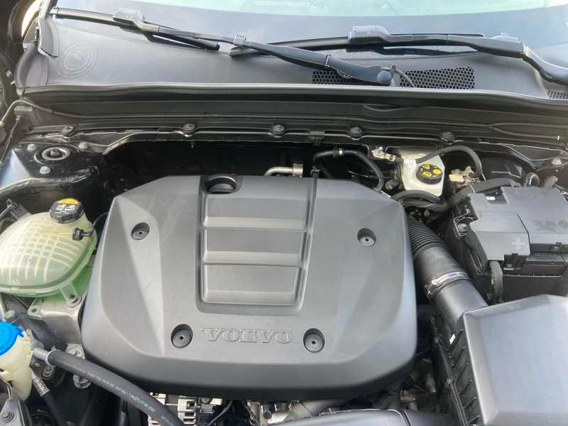 VOLVO XC40 1.5 t3 Momentum 156cv manuale