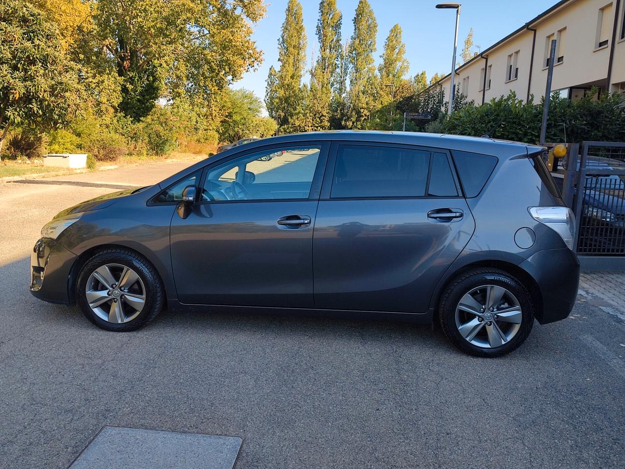 TOYOTA VERSO 2014 1.6DIESEL 7POSTI TETTO PANORAMICO