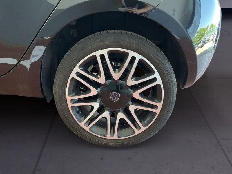 Lancia Ypsilon III 2021 1.0 firefly hybrid Gold s&s 70cv