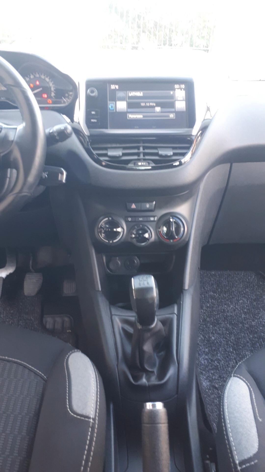 Peugeot 208 1.6 BlueHDi 75 5PT Allure 2016