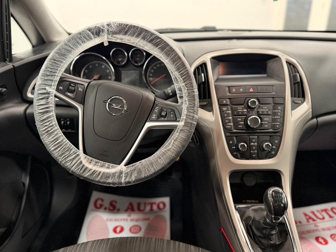 Opel Astra 1.4 100CV 5 porte Cosmo