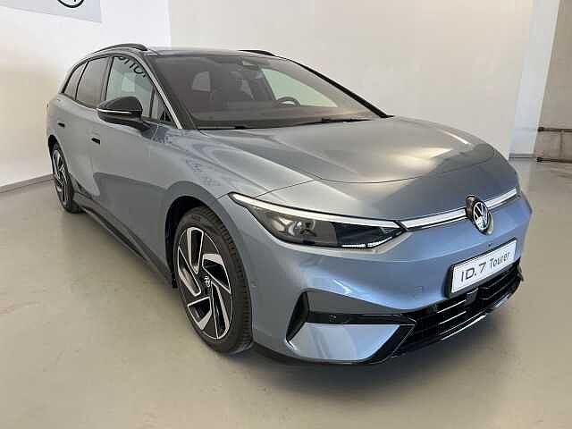 Volkswagen ID.7 Tourer Pro Edition Plus Batteria da 77kWh (net) 210 kW (285 CV)