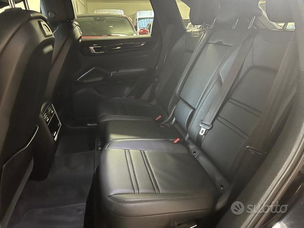PORSCHE Cayenne 3.0 V6 TIPTRONIC PELLE TETTO APR