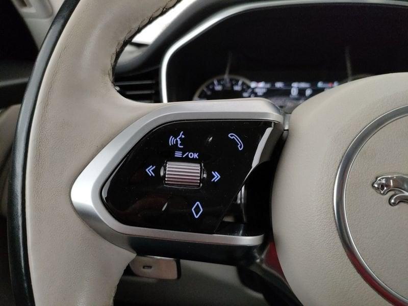 Jaguar F-Pace 2.0 D 204 CV AWD aut. S