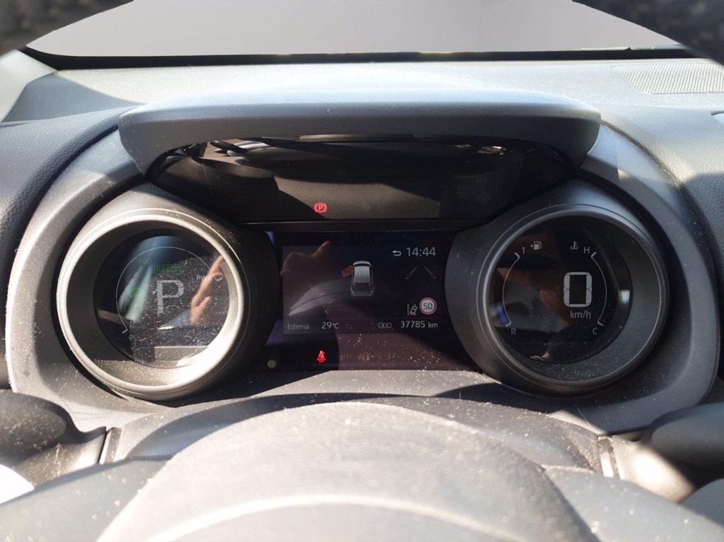TOYOTA Yaris cross 1.5h active fwd 116cv e-cvt del 2021