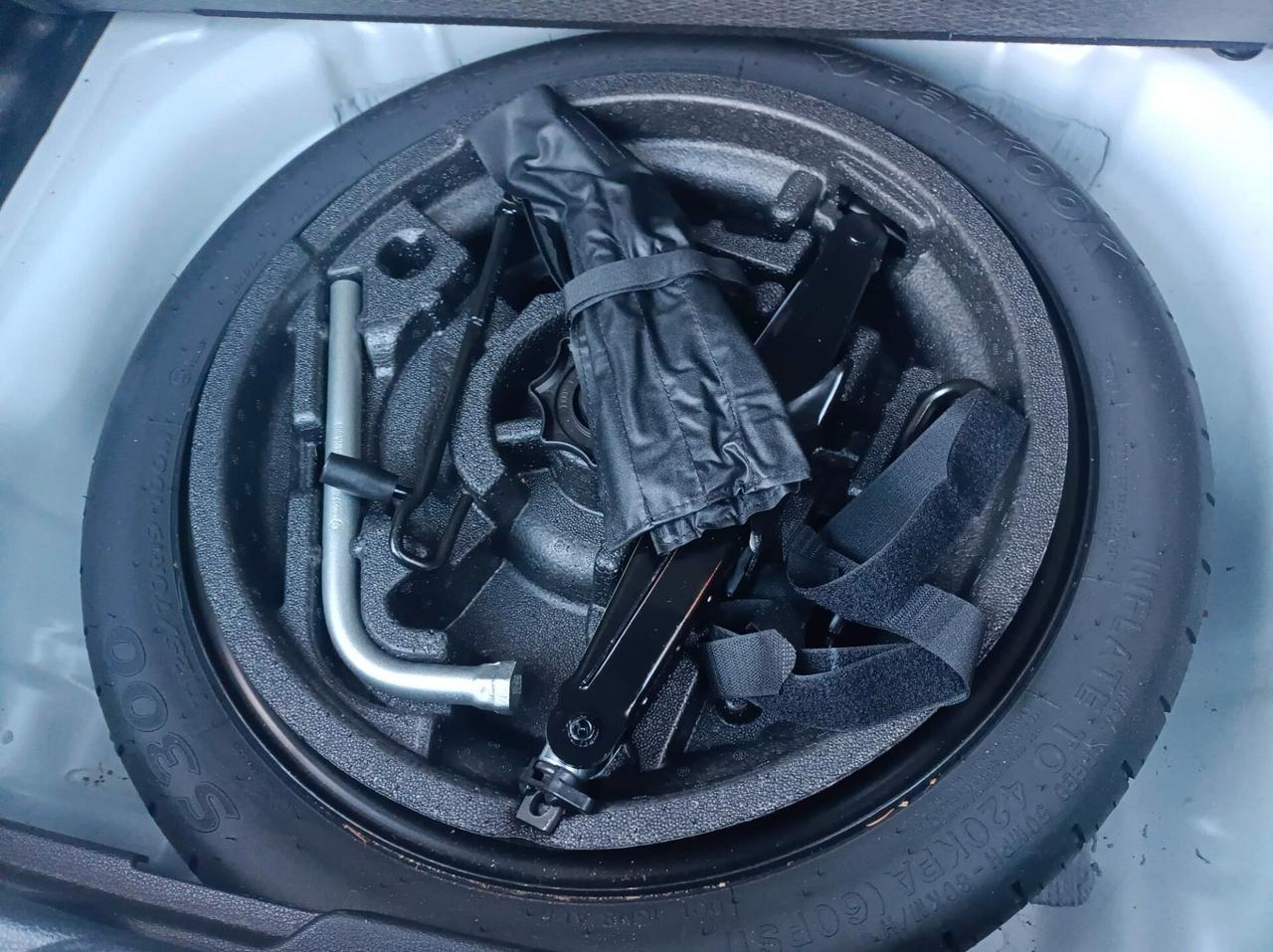 Audi Q2 30 TFSI Business