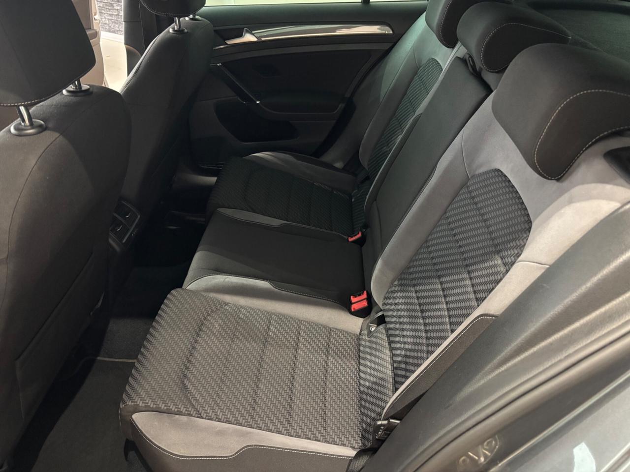 Volkswagen Golf 7.5 1.6 TDI 115 CV 5p. R-line BlueMotion Technology