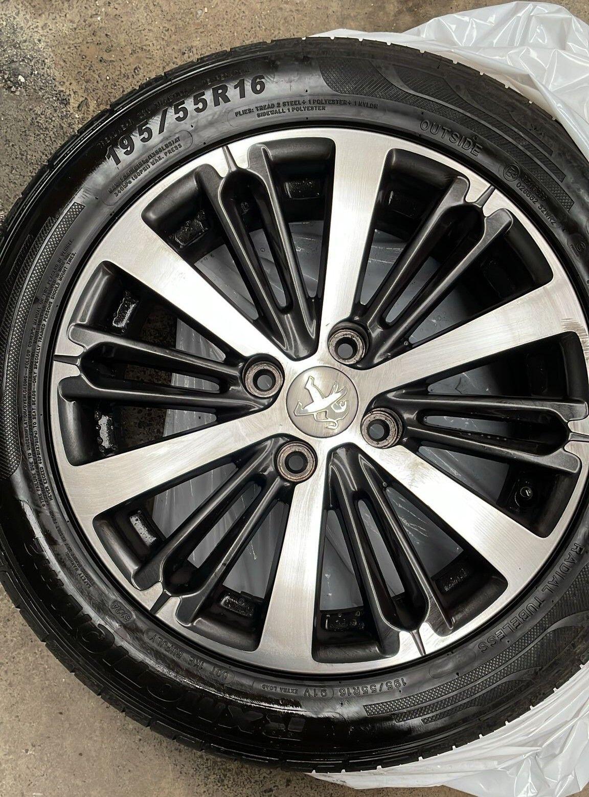 Peugeot 208 PureTech 82 5 porte Active