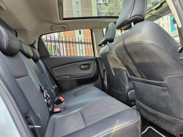 TOYOTA Yaris 1.5 Hybrid 5 porte by Glamour