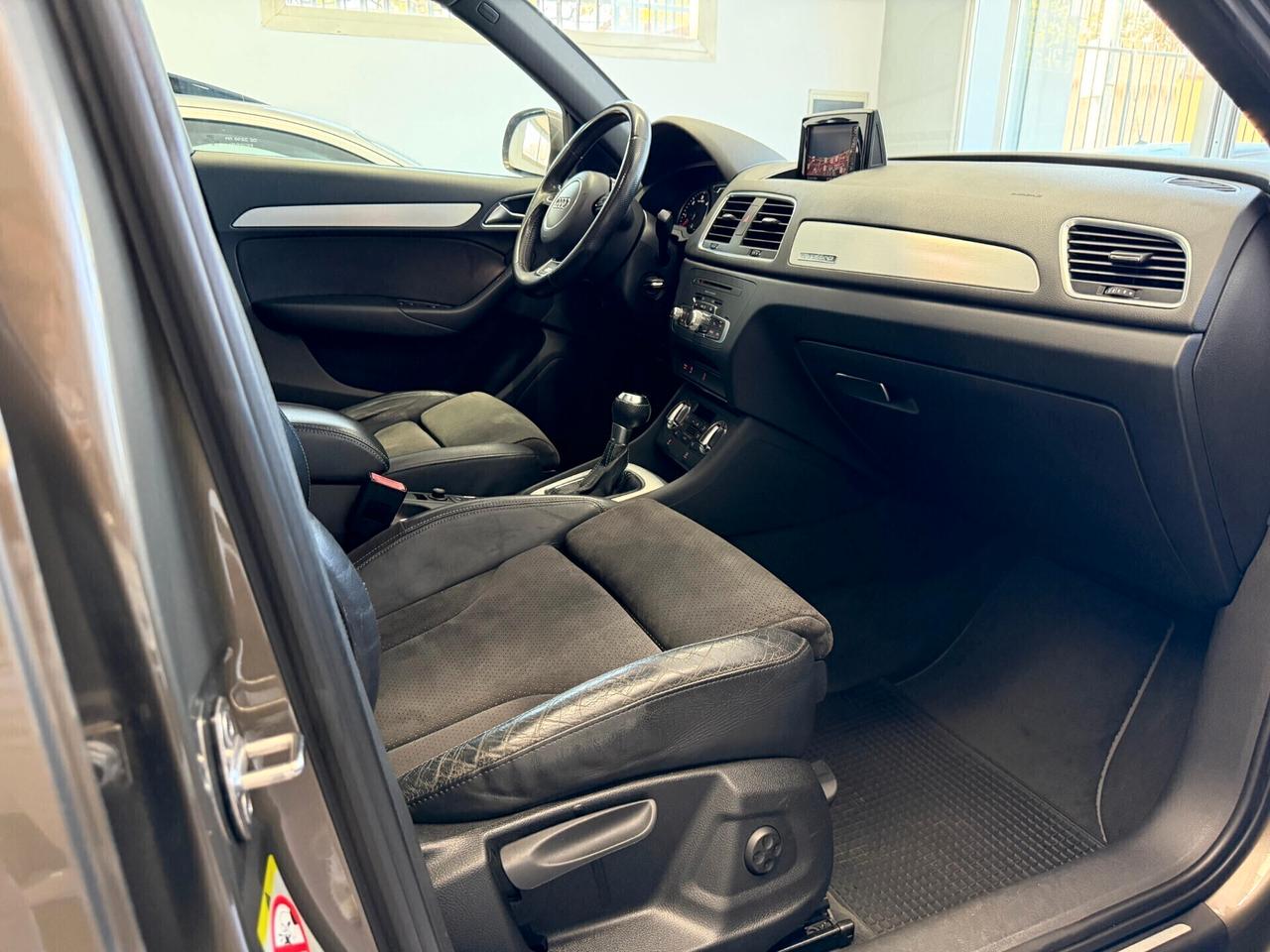 Audi Q3 2.0 TDI quattro S Line Edition Tetto