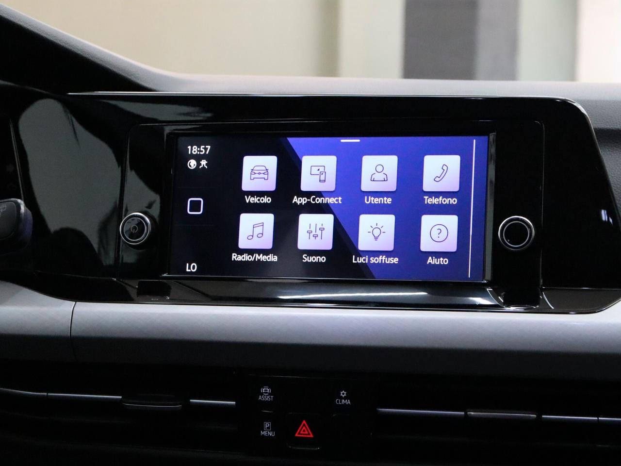 Volkswagen Golf, VIII 2020 1.0 tsi evo Life 110cv NEOPATENTATI *IVA ESPOSTA*