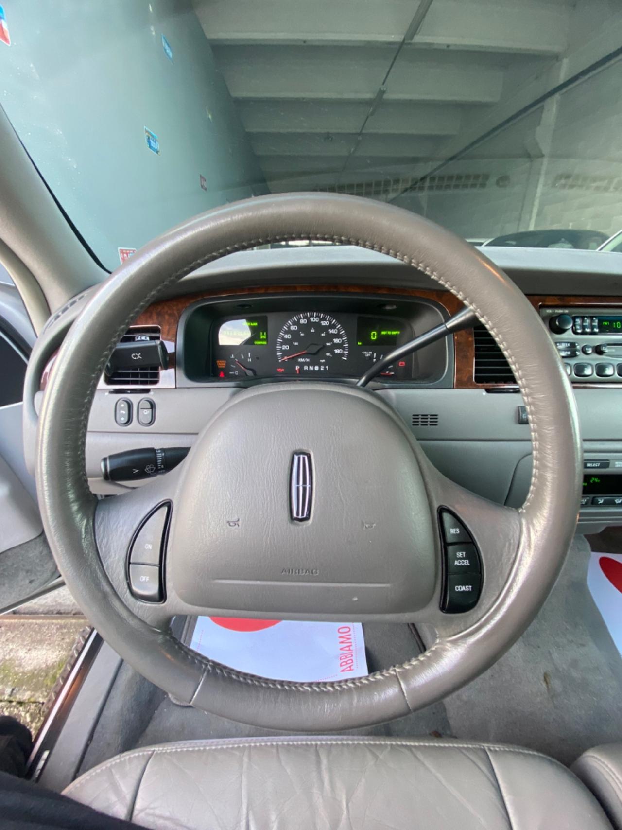 Lincoln Town car GPL 4.6 FULL 33.000km