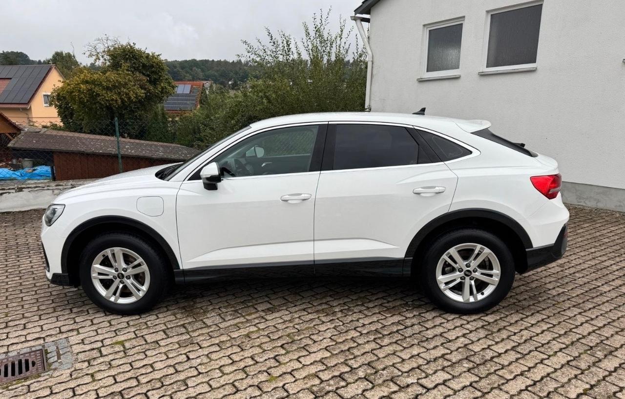 Audi Q3 SPB 45 TFSI e S tronic Business Plus