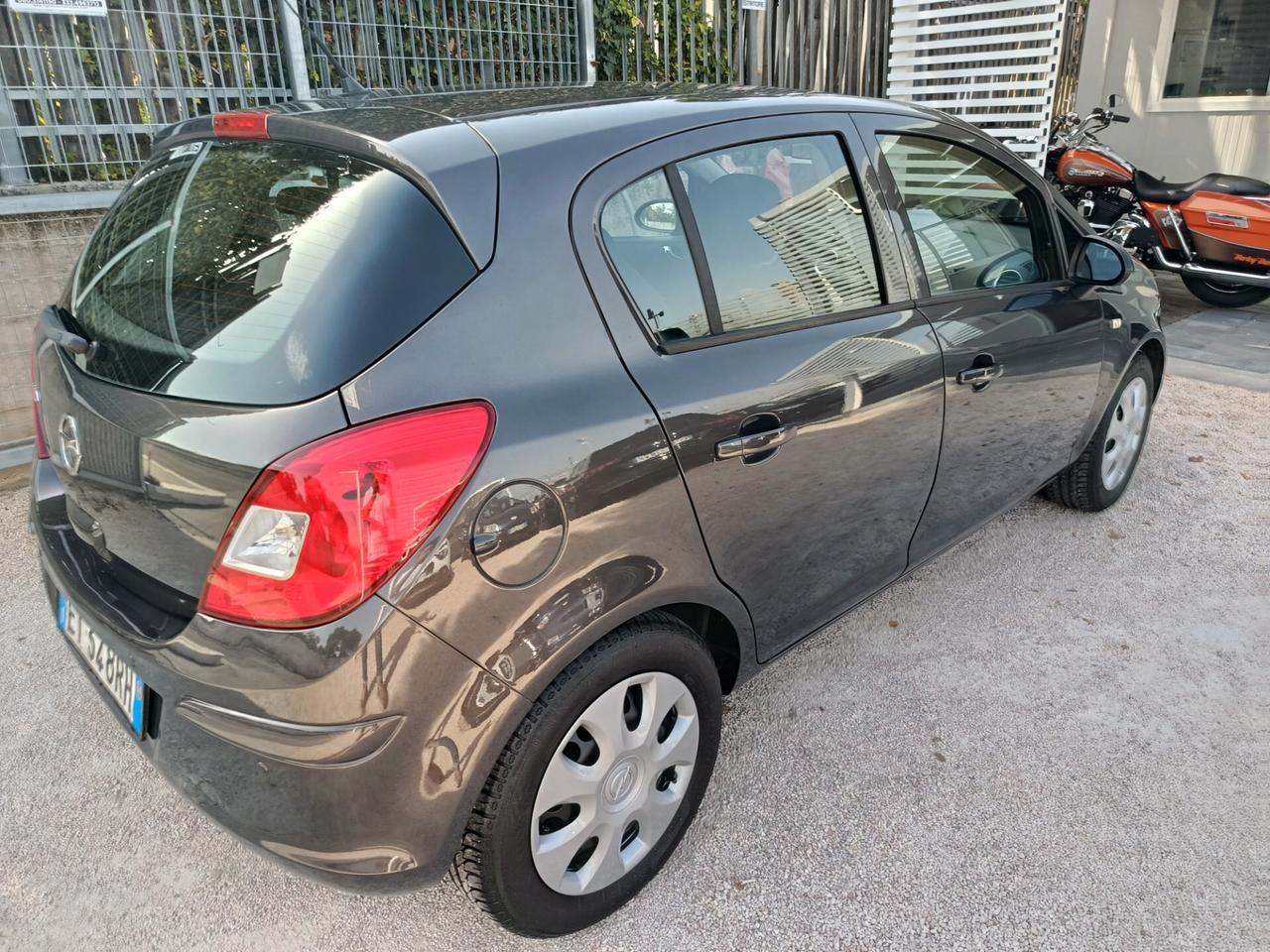 Opel Corsa 1.2 85CV 5 porte GPL-TECH Edition PARI AL NUOVO