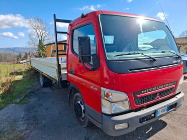 Mitsubishi Canter con cassone di 5 mt