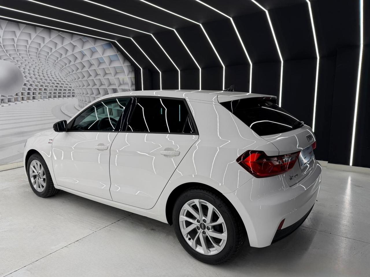 Audi A1 SPORTBACK S line edition-KM CERTIFICATI-12 MESI GARANZIA-PERMUTE