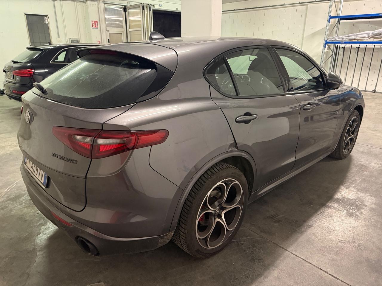 Alfa Romeo Stelvio 2.2 Turbodiesel 210 CV AT8 Q4 Veloce