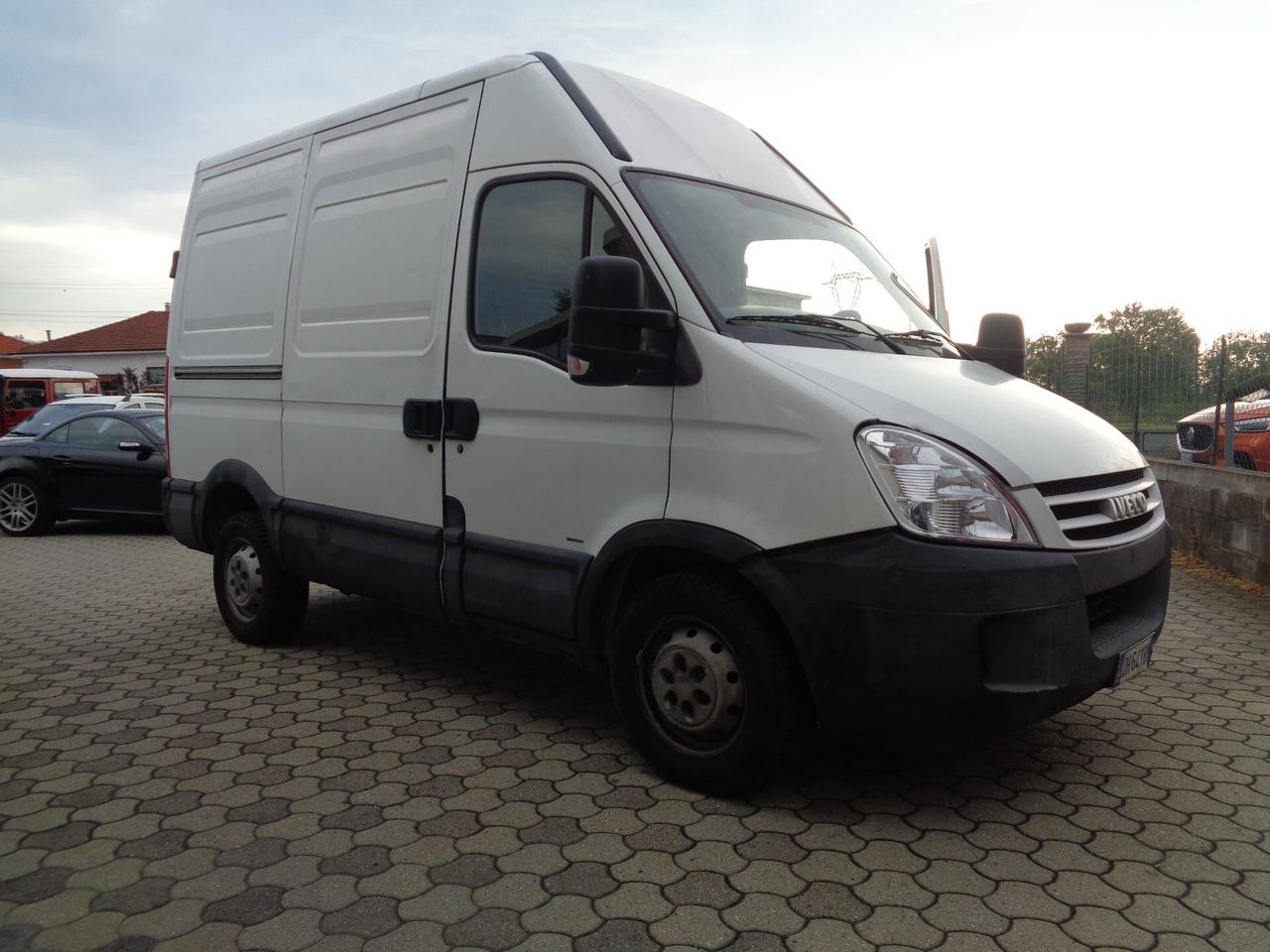 Iveco Daily 35C10 2.3 Hpi Cabinato