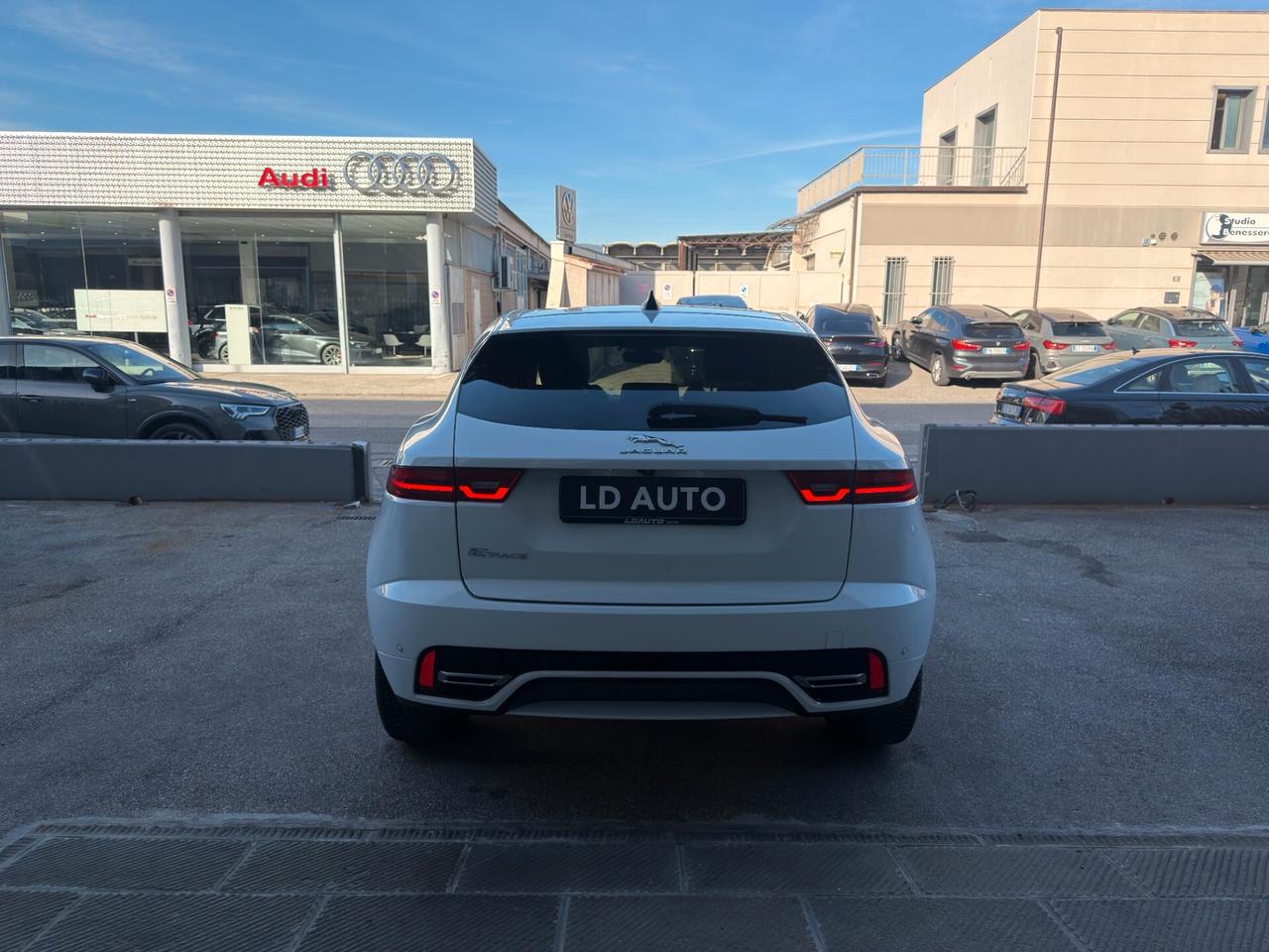 Jaguar E-Pace 2.0D I4 163 CV AWD Auto R-Dynamic SE