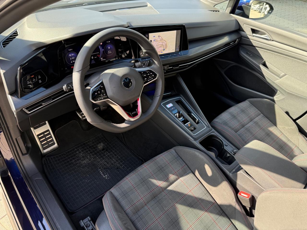 Volkswagen Golf GTI 2.0 TSI DSG