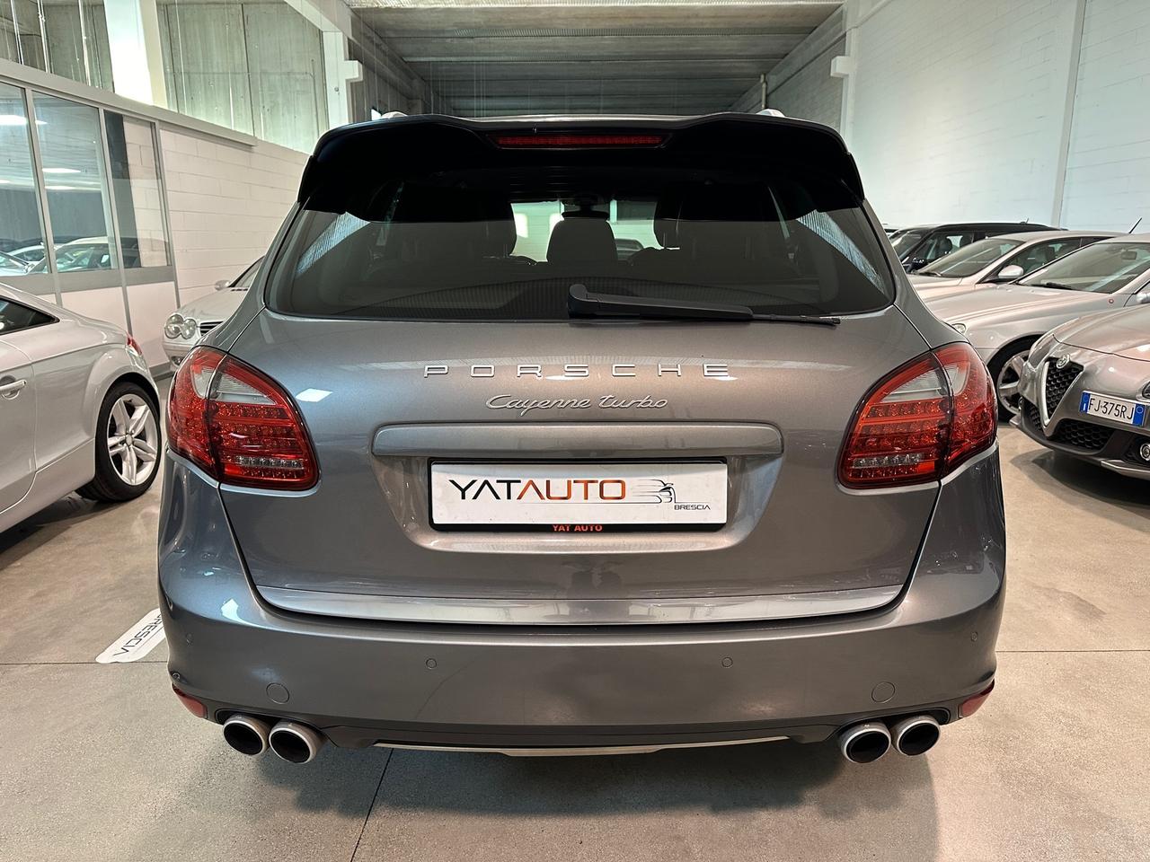 Porsche Cayenne 4.8 Turbo