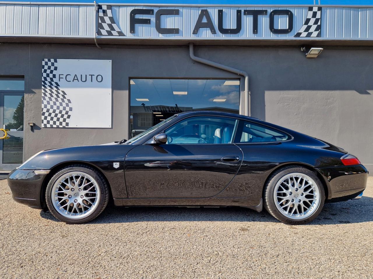 Porsche 911 Carrera cat Coupé